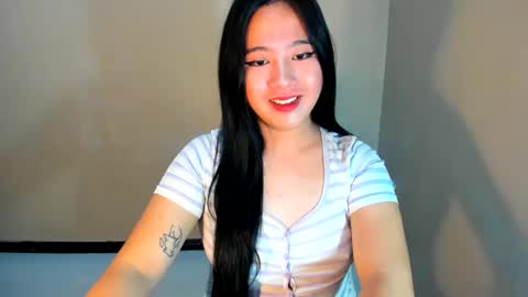Snapshot of cutie_asianwoman chatting on February 17, 10:16 pm cutie_asianwoman online show from February 17, 10:16 pm