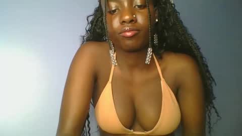 Choco online show from December 21, 8:15 pm