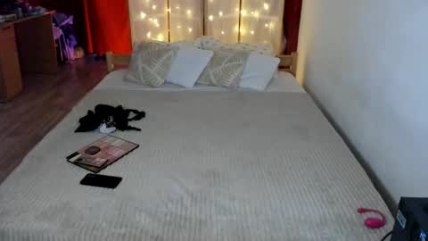 cutie_nikky online show from June 9, 12:33 am