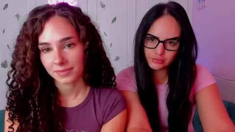 Nicole and Hanna online show from February 17, 8:35 am