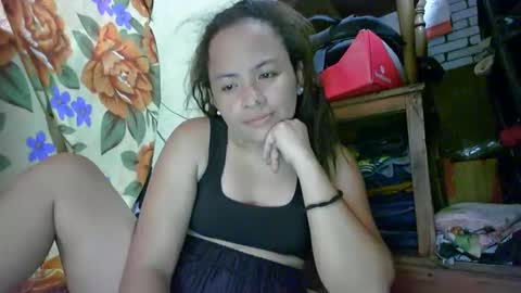 cutie_pie02 online show from April 19, 8:15 am