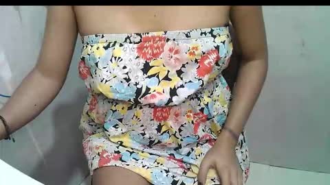 Snapshot of cuttiekattie4you chatting on October 2, 1:15 am cuttiekattie4you online show from October 2, 1:15 am