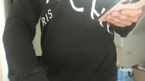 cuttop2373844 online show from October 1, 4:06 pm