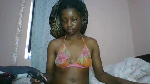 cutty_teshy online show from March 8, 3:54 am