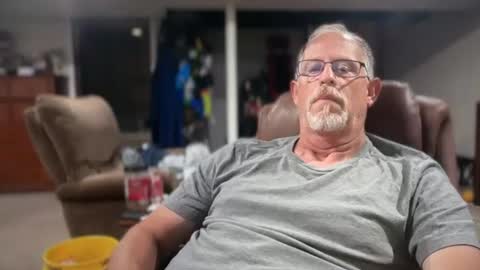 cuuminpussy online show from August 1, 7:21 am