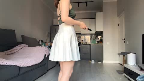 Akemi online show from September 20, 8:39 am