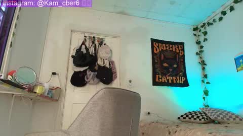 Snapshot of cybercami chatting on September 13, 5:37 pm Camila online show from September 13, 5:37 pm