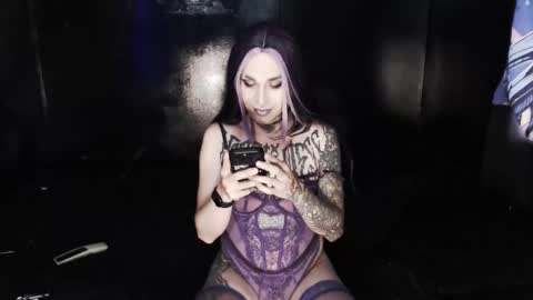 Nikki online show from April 11, 8:57 pm