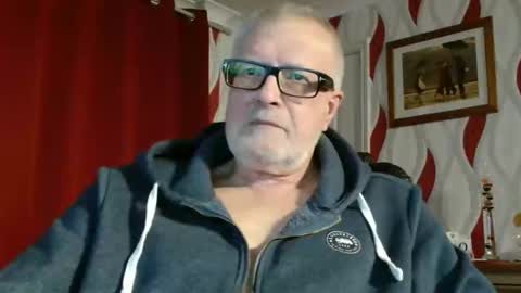 Brian ... online show from November 20, 9:01 pm