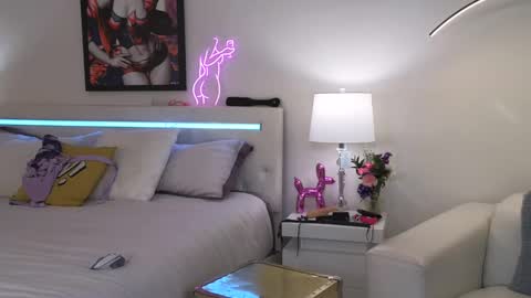 Sabrinna Bae online show from February 2, 6:53 pm