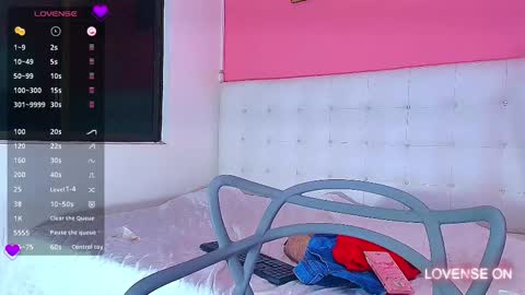 Snapshot of daddyissuesss_ chatting on March 6, 10:47 pm JAZMIN online show from March 6, 10:47 pm