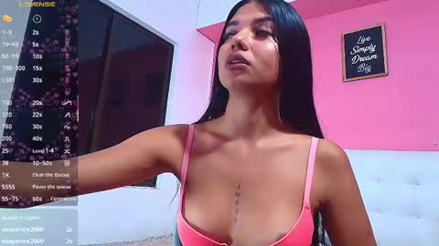 Snapshot of daddyissuesss_ chatting on February 13, 7:42 pm JAZMIN online show from February 13, 7:42 pm