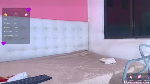 Snapshot of daddyissuesss_ chatting on March 12, 11:01 pm JAZMIN online show from March 12, 11:01 pm