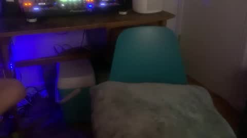 dadsprvyprtymnstr online show from January 17, 12:21 pm