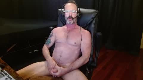 Call me Dad or Hound online show from September 12, 4:25 am