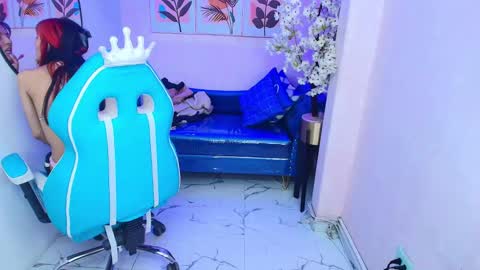 Snapshot of dafne_huges chatting on September 19, 8:12 pm dafne huges online show from September 19, 8:12 pm