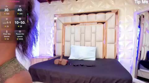 Dafnee online show from February 5, 12:31 pm