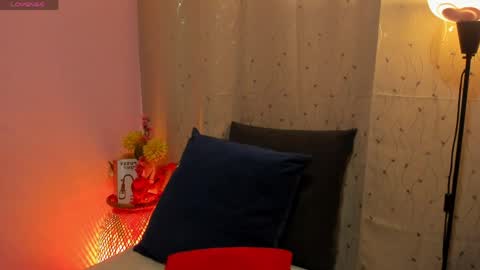 dafnemel online show from April 1, 8:28 pm