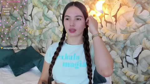 Snapshot of dafnevega chatting on February 6, 7:51 pm Dafne  online show from February 6, 7:51 pm