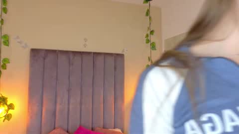 Dahlia online show from March 29, 8:38 am