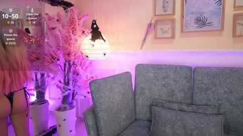 Snapshot of dahliagraey chatting on October 9, 11:59 am Dahlia Grey online show from October 9, 11:59 am
