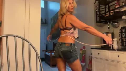 Daisy137 online show from November 25, 3:55 pm