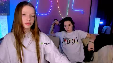 daisy online show from March 3, 8:49 pm