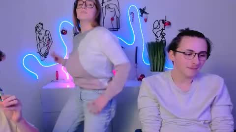 Little Di online show from January 10, 4:40 am