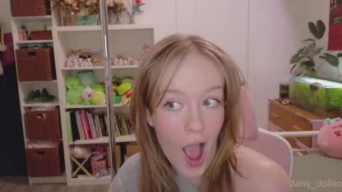 Daisy online show from January 10, 11:32 pm