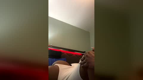 daisyduxxes96 online show from May 7, 4:41 am