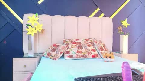 DaisysWalker online show from April 14, 1:58 pm