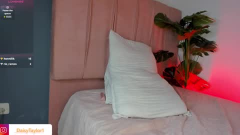 Daisy online show from September 9, 1:33 pm