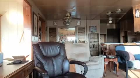 dakit online show from October 17, 3:05 pm