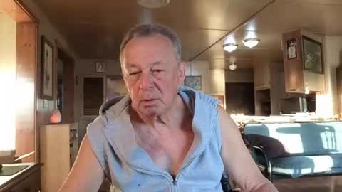 dakit online show from October 12, 2:31 pm