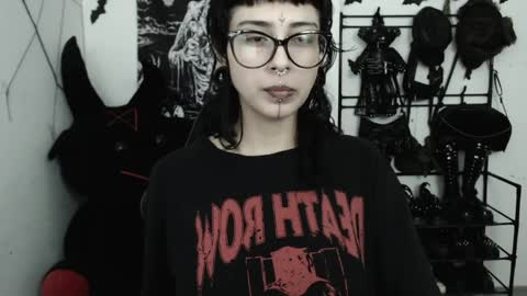 dakota online show from April 10, 2:50 am