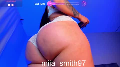 Snapshot of dakota_ls chatting on October 11, 1:10 am mia online show from October 11, 1:10 am