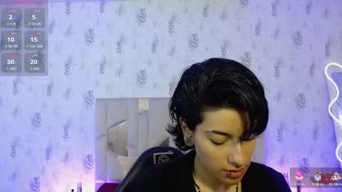 Snapshot of dakota_tay1 chatting on September 21, 12:09 pm Dakota online show from September 21, 12:09 pm