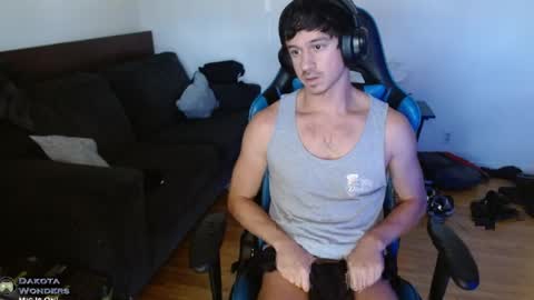 Dakota Wonders online show from May 11, 10:18 pm