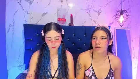 dakotaa_johnson online show from March 28, 12:23 am