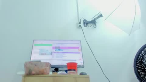  Ren  online show from December 22, 1:23 am