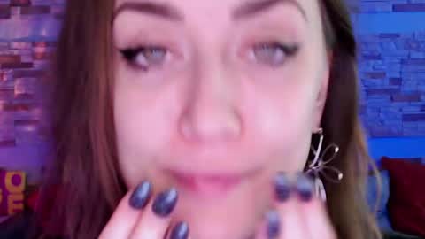 Dalia  online show from May 14, 10:24 am