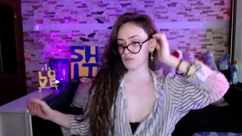 Dalia  online show from November 15, 12:07 pm