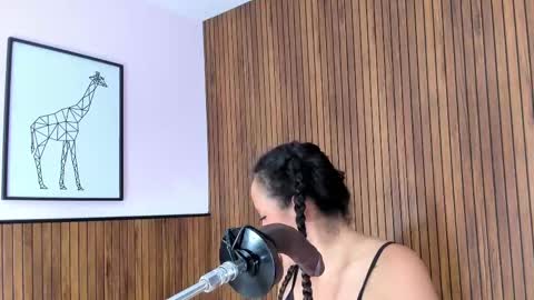 Dalia online show from September 17, 2:15 am