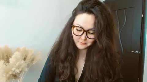 Dali online show from February 21, 7:45 am