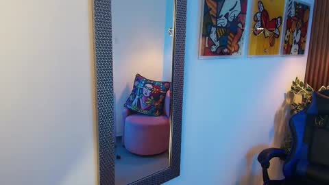 Snapshot of dalila_sky chatting on October 4, 7:11 pm Dalila online show from October 4, 7:11 pm