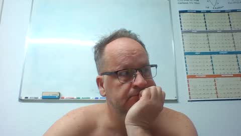 dallastxguy74 online show from December 8, 6:33 am