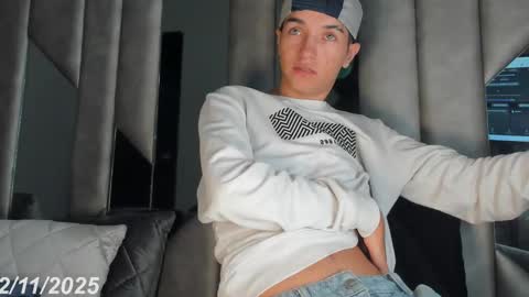 Dallen Grant online show from November 2, 12:38 pm