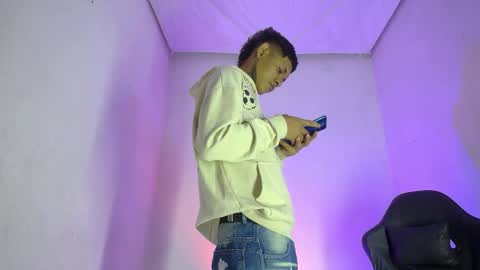 damar_felipe online show from December 4, 7:35 pm