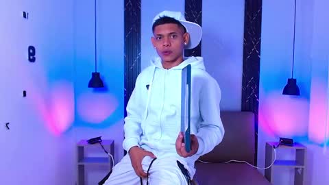 damar_felipe online show from September 20, 5:32 am