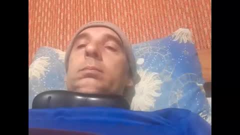 Snapshot of damian_2025 chatting on October 28, 2:34 am damian_2025 online show from October 28, 2:34 am